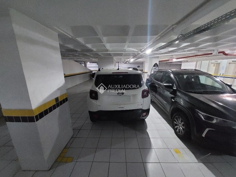 Cobertura de 316m2 e 5 vagas de garagem no Centro de Florianópolis: 24ª foto da galeria de imagens do imóvel