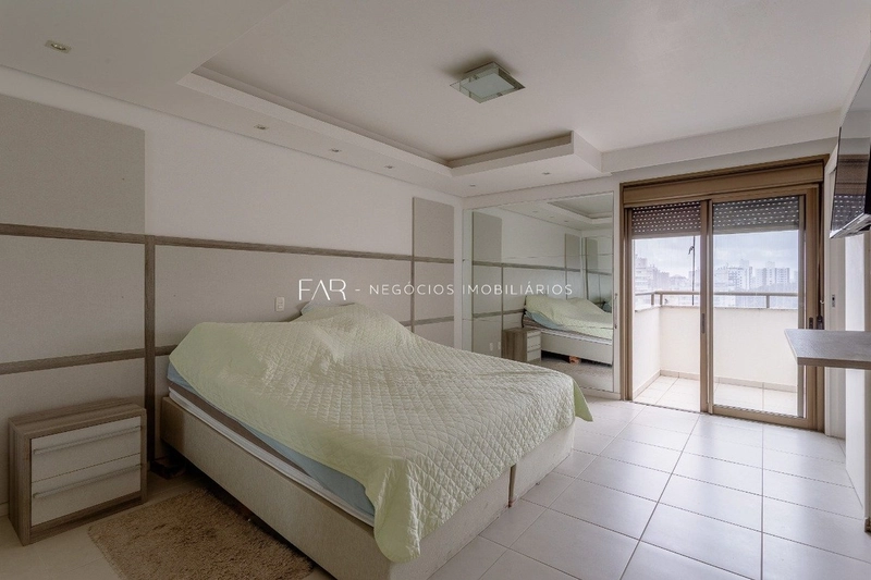 Cobertura de 316m2 e 5 vagas de garagem no Centro de Florianópolis: 24ª foto da galeria de imagens do imóvel