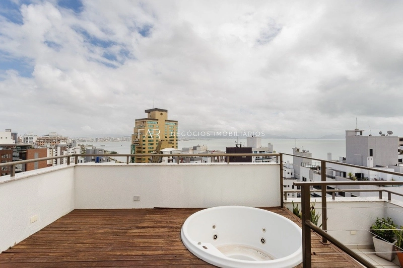 Cobertura de 316m2 e 5 vagas de garagem no Centro de Florianópolis: 10ª foto da galeria de imagens do imóvel