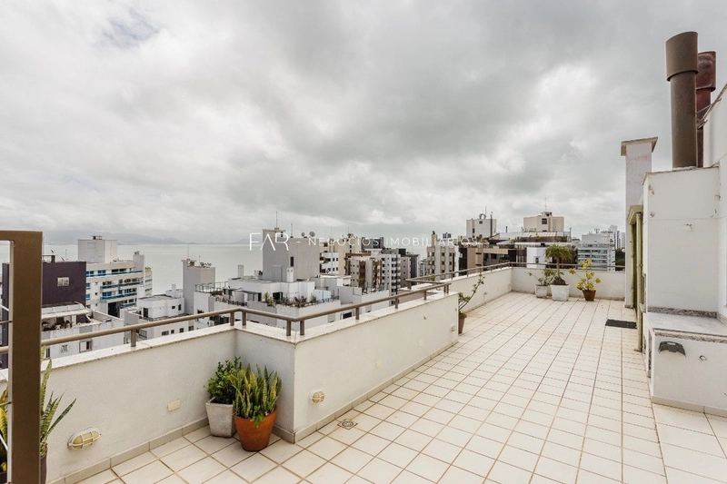 Cobertura de 316m2 e 5 vagas de garagem no Centro de Florianópolis: 6ª foto da galeria de imagens do imóvel