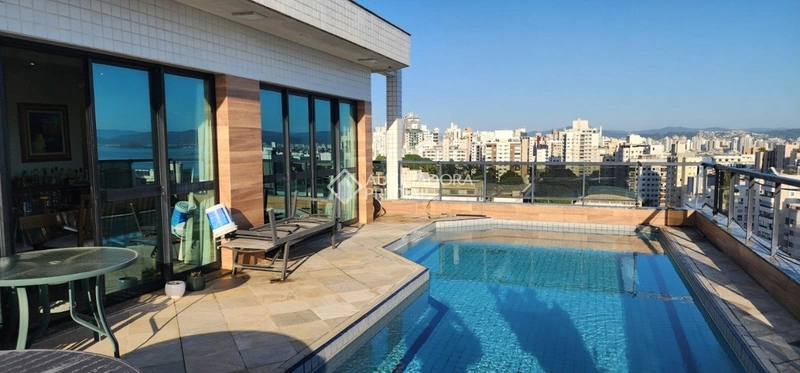 Maravilhosa cobertura em frente ao colégio Catarinense - 418 m²: 1ª foto da galeria de imagens do imóvel