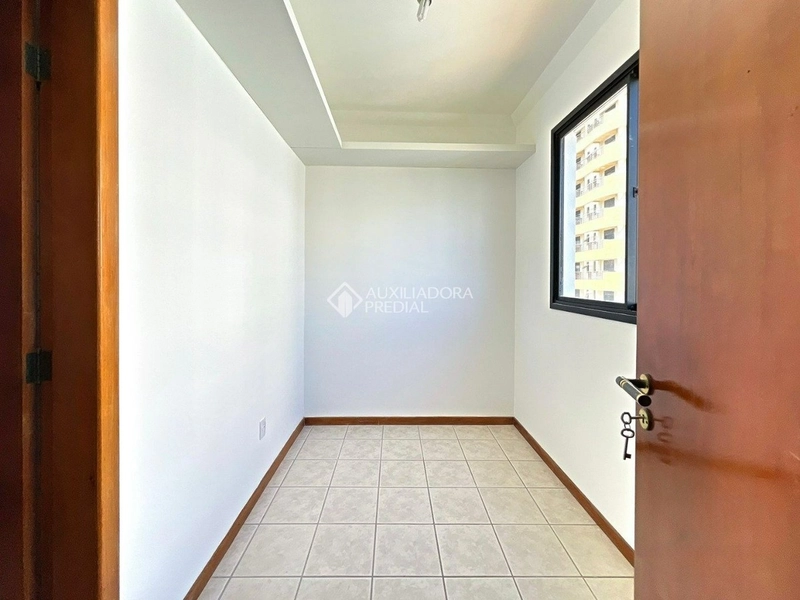 Amplo apartamento com 3 quartos (1 suíte) no Centro de Florianópolis!: 9ª foto da galeria de imagens do imóvel