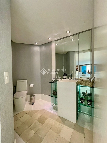 Apartamento mobiliado com vista para o mar no centro de Florianópolis: 12ª foto da galeria de imagens do imóvel