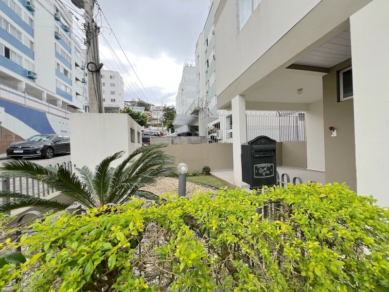 Apartamento à venda perto da UFSC - ideal para morar ou investir: 2ª foto da galeria de imagens do imóvel