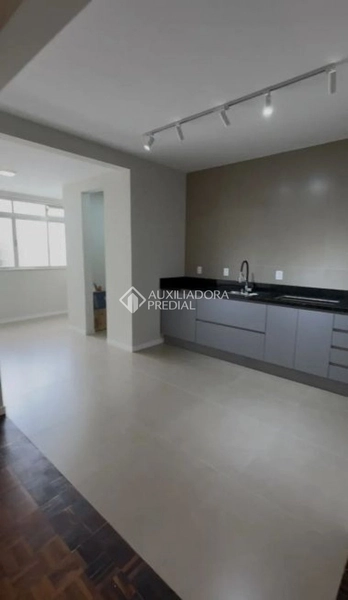 Apartamento á venda no Centro - 104 m² com 3 quartos 1 suíte!: 4ª foto da galeria de imagens do imóvel