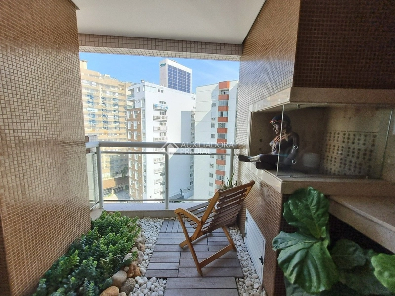 Apartamento mobiliado 2 dormitórios (1 suíte) no Centro: 5ª foto da galeria de imagens do imóvel