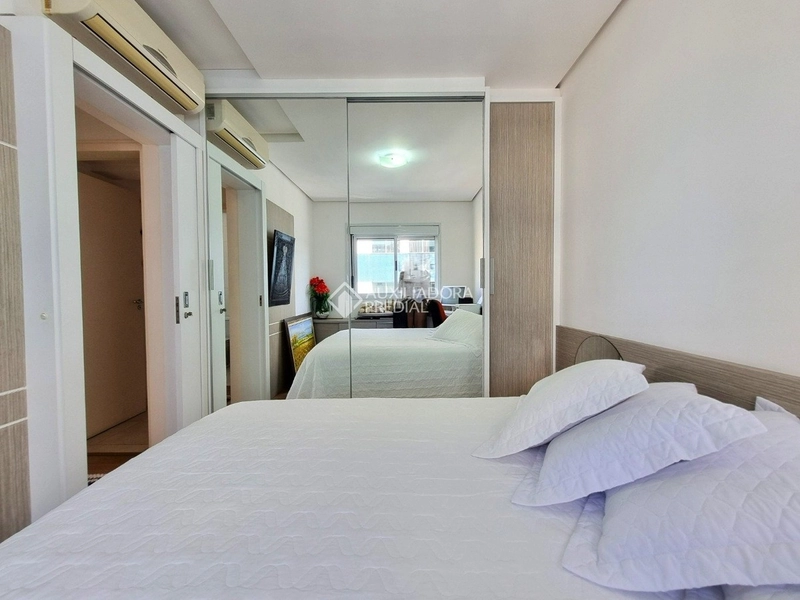 Apartamento mobiliado 2 dormitórios (1 suíte) no Centro: 20ª foto da galeria de imagens do imóvel