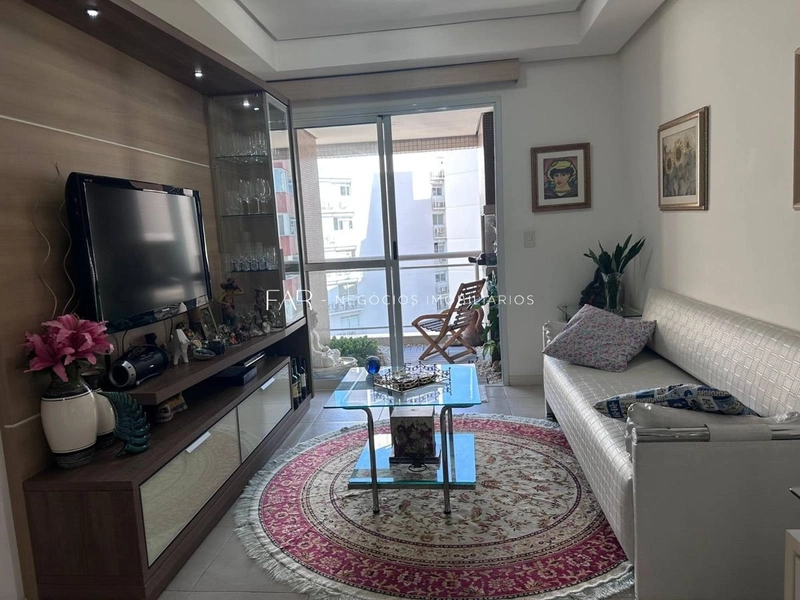 Apartamento mobiliado 2 dormitórios (1 suíte) no Centro: 3ª foto da galeria de imagens do imóvel