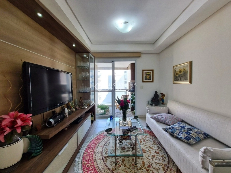 Apartamento mobiliado 2 dormitórios (1 suíte) no Centro: 1ª foto da galeria de imagens do imóvel