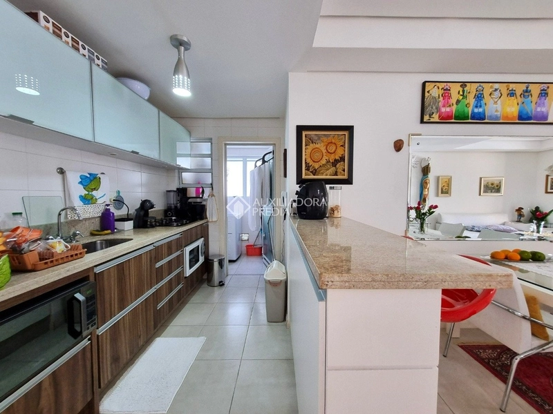 Apartamento mobiliado 2 dormitórios (1 suíte) no Centro: 9ª foto da galeria de imagens do imóvel