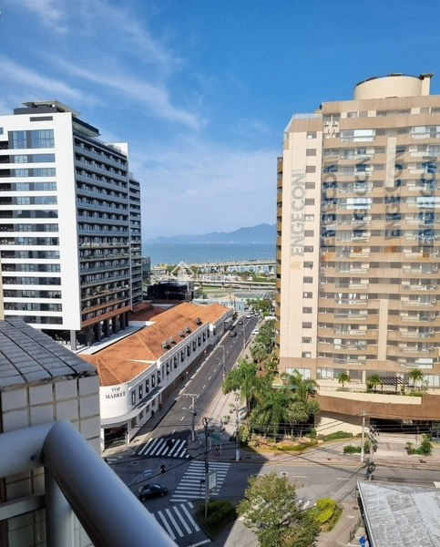 Apartamento mobiliado 2 dormitórios (1 suíte) no Centro: 8ª foto da galeria de imagens do imóvel