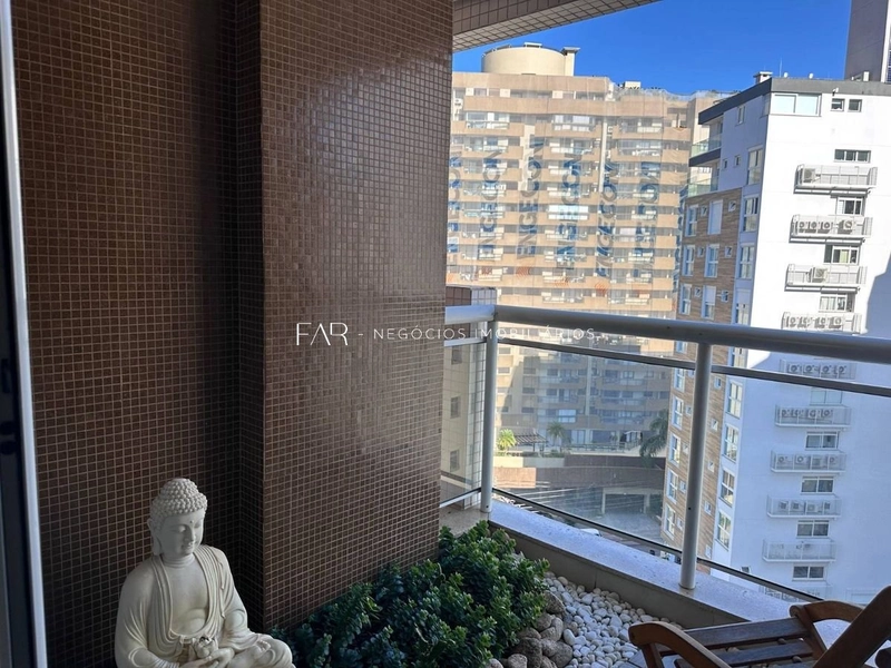 Apartamento mobiliado 2 dormitórios (1 suíte) no Centro: 8ª foto da galeria de imagens do imóvel