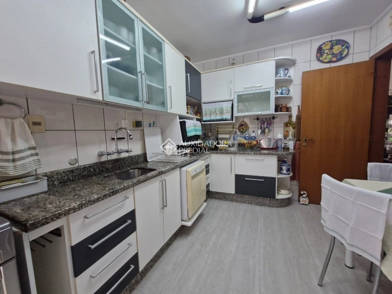 Excelente Apartamento ä venda no Centro Florianópolis - 3 suítes: 3ª foto da galeria de imagens do imóvel
