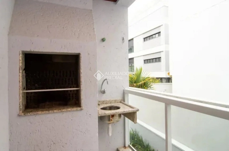 Apartamento á venda com 3 dormitórios junto a praia do Novo Campeche: 8ª foto da galeria de imagens do imóvel