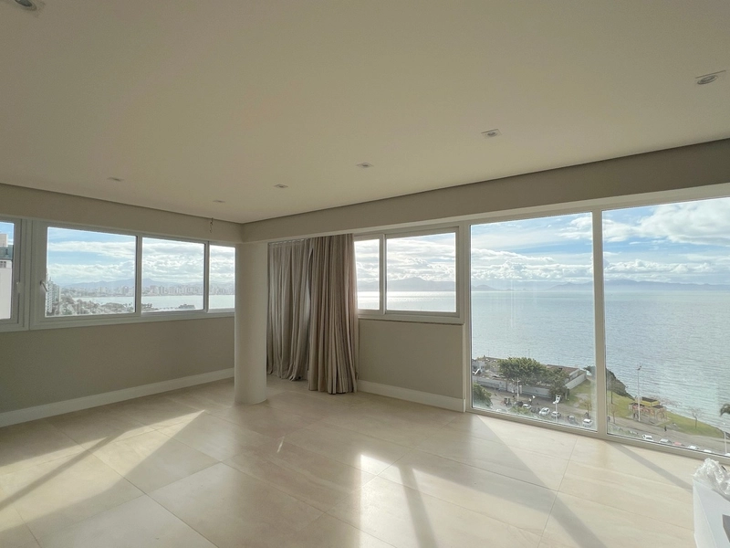 Cobertura Duplex de Frente para o Mar na Beira-Mar Norte!: 1ª foto da galeria de imagens do imóvel
