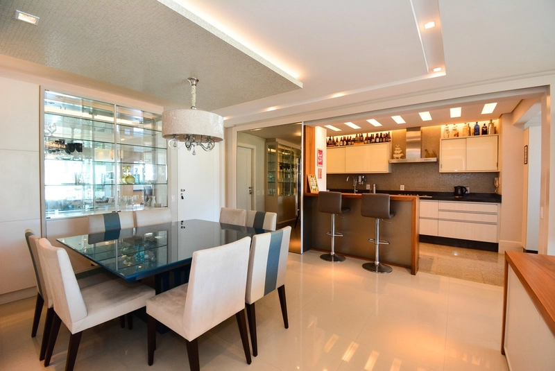 Apartamento com vista mar, moderno a venda no Centro de Florianópolis: 10ª foto da galeria de imagens do imóvel