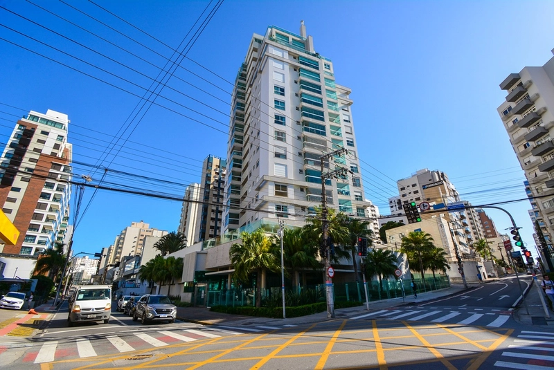 Apartamento com vista mar, moderno a venda no Centro de Florianópolis: 37ª foto da galeria de imagens do imóvel