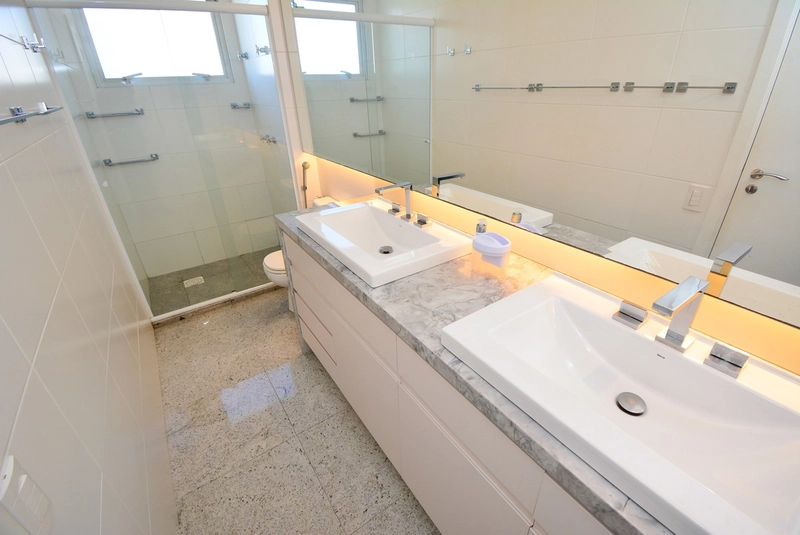 Apartamento com vista mar, moderno a venda no Centro de Florianópolis: 23ª foto da galeria de imagens do imóvel