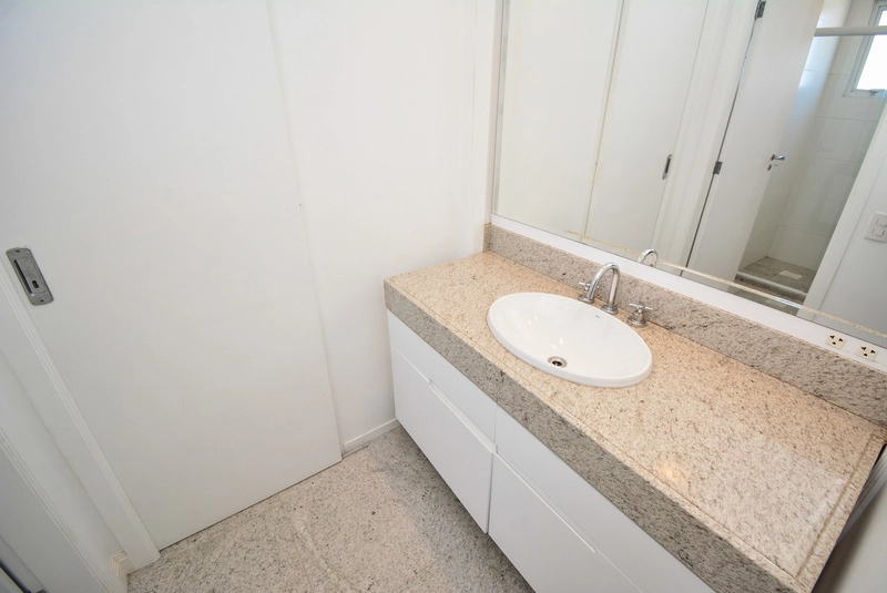 Apartamento com vista mar, moderno a venda no Centro de Florianópolis: 29ª foto da galeria de imagens do imóvel