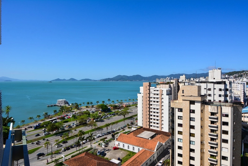 Apartamento com vista mar, moderno a venda no Centro de Florianópolis: 8ª foto da galeria de imagens do imóvel