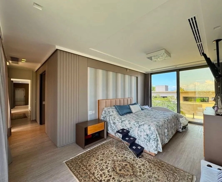 Linda mansão  em Condomínio à Venda em Cacupé - 842 m²: 5ª foto da galeria de imagens do imóvel