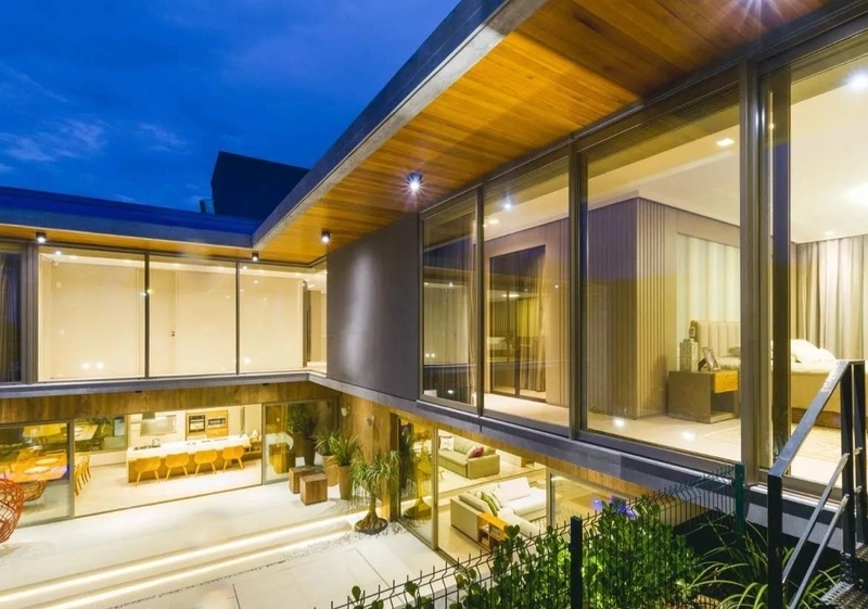 Linda mansão  em Condomínio à Venda em Cacupé - 842 m²: 7ª foto da galeria de imagens do imóvel