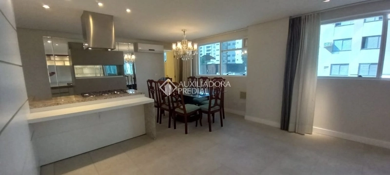 Apartamento com 2 suítes e  2 vagas - Centro - Florianópolis/SC: 8ª foto da galeria de imagens do imóvel