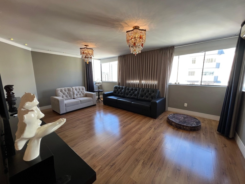 Triplex com 203 m² à venda no Centro de Florianópolis: 2ª foto da galeria de imagens do imóvel