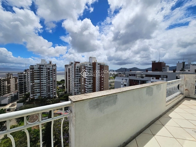 Cobertura A venda na Agronômica em Florianópolis 252,2 0 m²: 3ª foto da galeria de imagens do imóvel