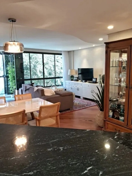 Apartamento com 2 suítes - 2 vagas - Centro - Florianópolis/SC: 2ª foto da galeria de imagens do imóvel