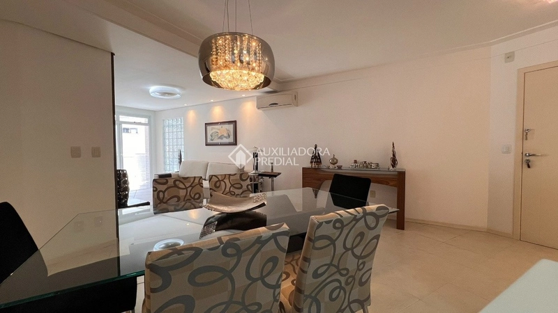 Oportunidade Rara na Quadra Mais Desejada do Itacorubi - 3 Dormitórios: 9ª foto da galeria de imagens do imóvel