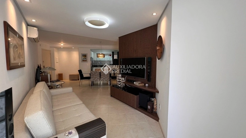 Oportunidade Rara na Quadra Mais Desejada do Itacorubi - 3 Dormitórios: 4ª foto da galeria de imagens do imóvel