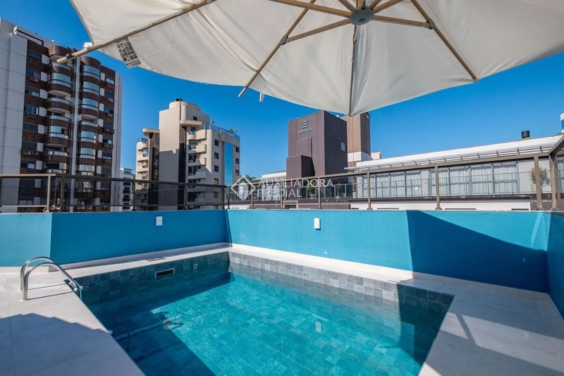 Cobertura a venda no Centro de Florianópolis - com 221 m²: 3ª foto da galeria de imagens do imóvel
