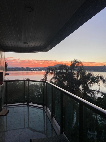 Apartamento com 3 Dormitórios sendo 2 Suítes | 2 Vagas | Frente Mar: 10ª foto da galeria de imagens do imóvel