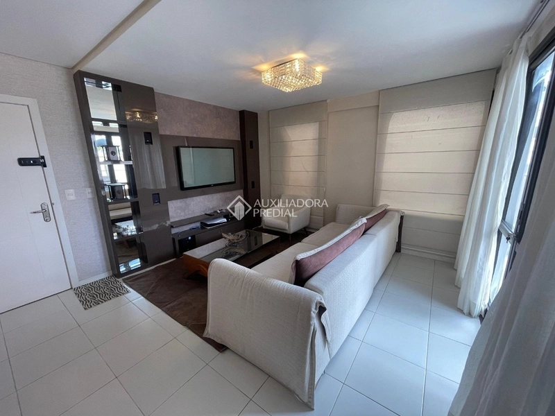 Cobertura duplex á venda em Jurerê 4 suítes - 257,29 m²: 1ª foto da galeria de imagens do imóvel