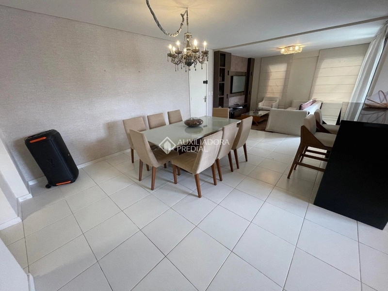 Cobertura duplex á venda em Jurerê 4 suítes - 257,29 m²: 4ª foto da galeria de imagens do imóvel