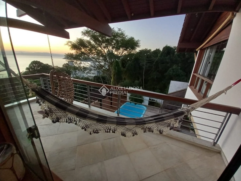 Casa á venda  com vista mar - 5 suítes - no bairro João Paulo: 1ª foto da galeria de imagens do imóvel