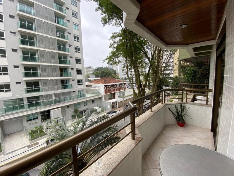 Apartamento a venda no Centro de Florinaópolis: 1ª foto da galeria de imagens do imóvel