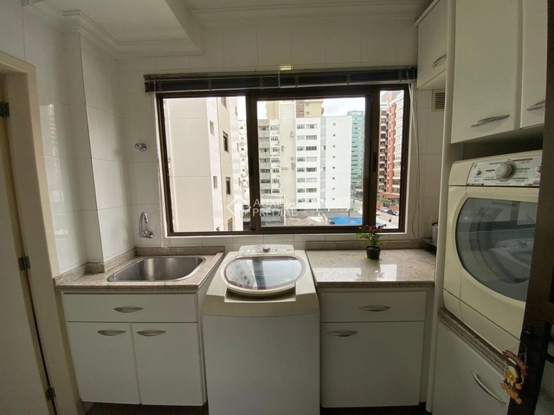 Apartamento a venda no Centro de Florinaópolis: 8ª foto da galeria de imagens do imóvel