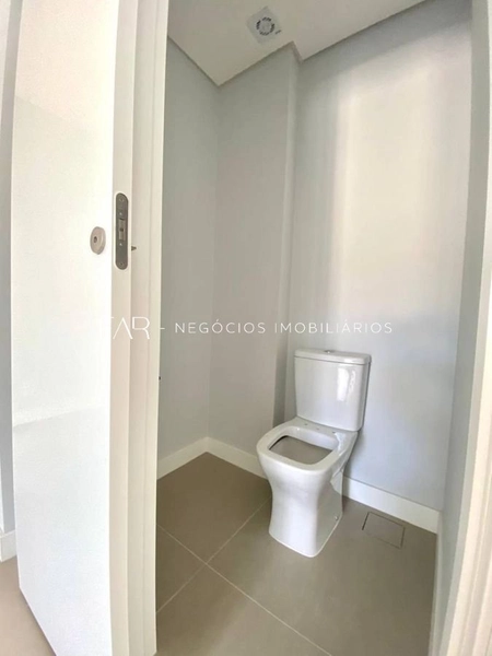 Apartamento com 2 suítes à Venda - Centro, Florianópolis: 8ª foto da galeria de imagens do imóvel