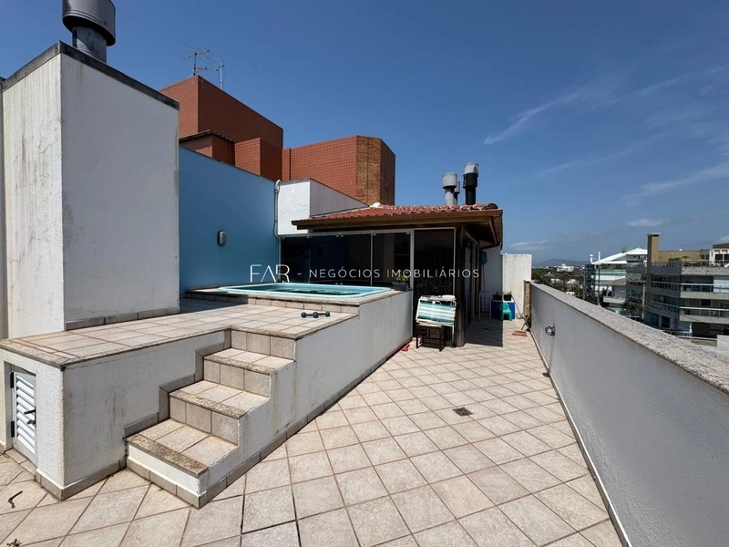 Cobertura à Venda 2 Quartos | 1 Suíte | 1 Vaga - Novo Campeche, Fl