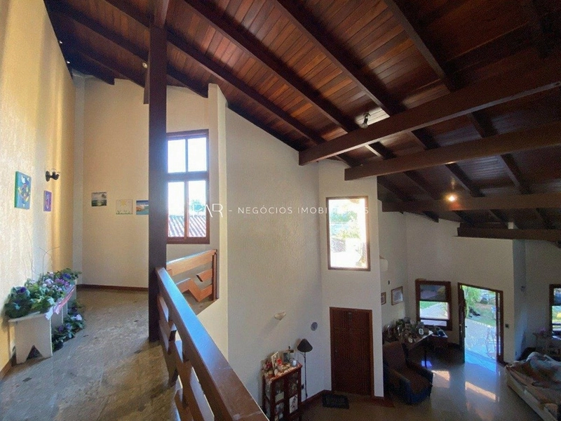 Casa à Venda em Jurerê com 7 Quartos, sendo 5 Suítes , Florianópolis.: 8ª foto da galeria de imagens do imóvel