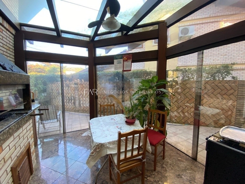 Casa à Venda em Jurerê com 7 Quartos, sendo 5 Suítes , Florianópolis.: 5ª foto da galeria de imagens do imóvel