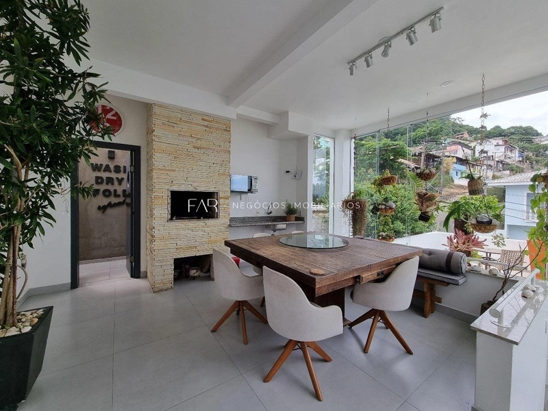 Casa de Alto Padrão com 8 Suítes | 5 Vagas | à Venda - Centro, Floripa: 10ª foto da galeria de imagens do imóvel