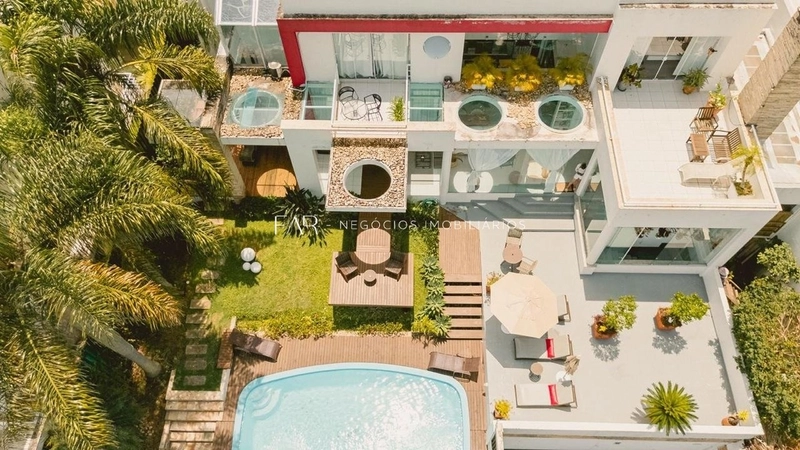 Casa de Alto Padrão com 8 Suítes | 5 Vagas | à Venda - Centro, Floripa: 33ª foto da galeria de imagens do imóvel