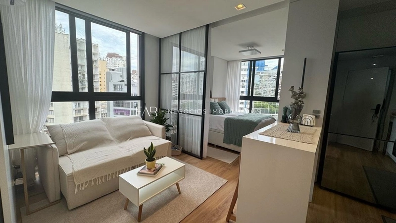 Estúdio a venda no centro mobiliado e equipado com 37 m² privativos: 1ª foto da galeria de imagens do imóvel