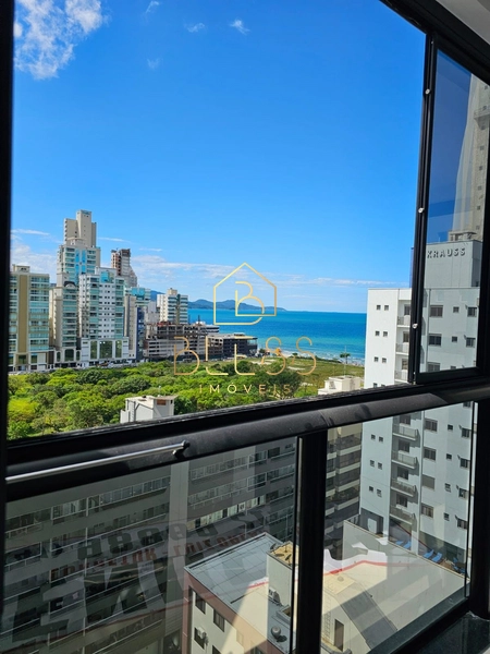 Oportunidade na Meia Praia: Apartamento Semi-Mobiliado com Vista Mar: 1ª foto da galeria de imagens do imóvel