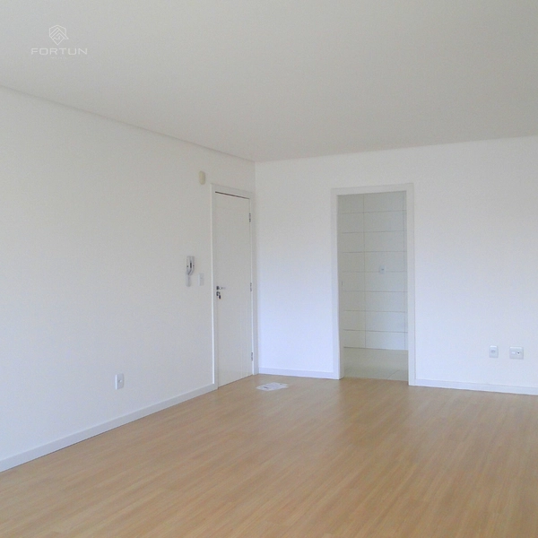 APARTAMENTO COM 1 SUÍTE E 2 QUARTOS NO CENTRO: 4ª foto da galeria de imagens do imóvel