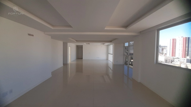 APARTAMENTO ALTO PADRÃO COM 3 SUÍTES NO CENTRO - R. OCTAVIANO MARCANTE: 4ª foto da galeria de imagens do imóvel