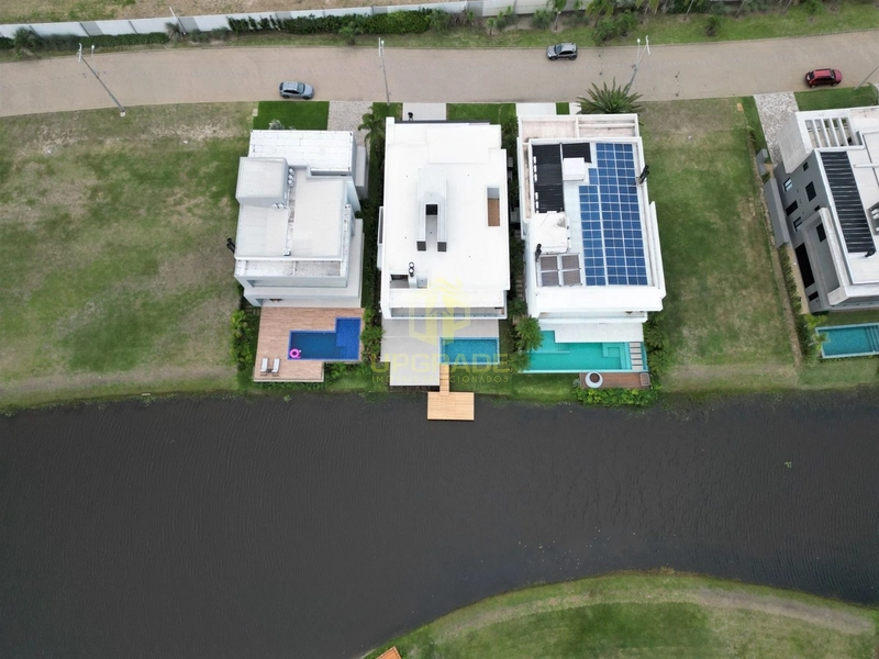 Cada segundo é tempo para mudar tudo para sempre. Charles Chaplin: 23ª foto da galeria de imagens do imóvel